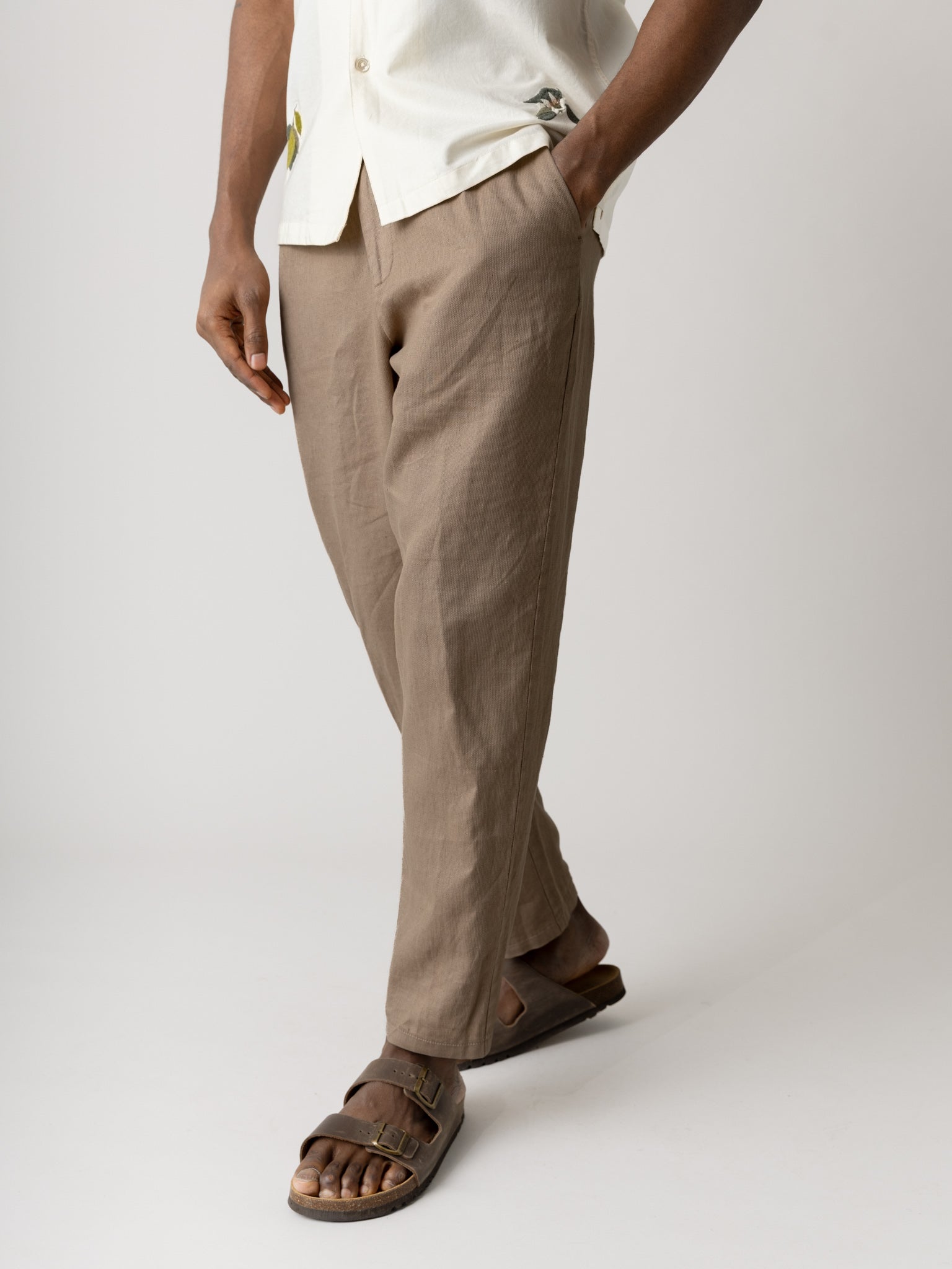 Modelshot / Incense / Detail